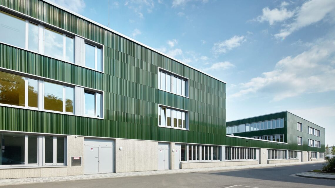 Fassadendetail Gesamtschule Wasseramselweg Köln